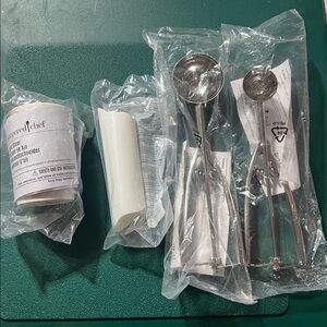 New Pampered Chef Kitchen Tool Set